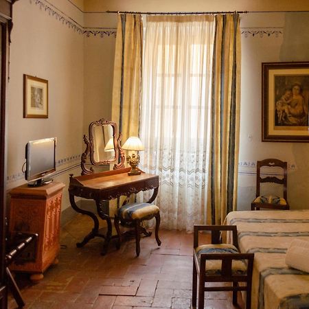 Bed and Breakfast Antica Dimora Leones Palaia Exterior foto