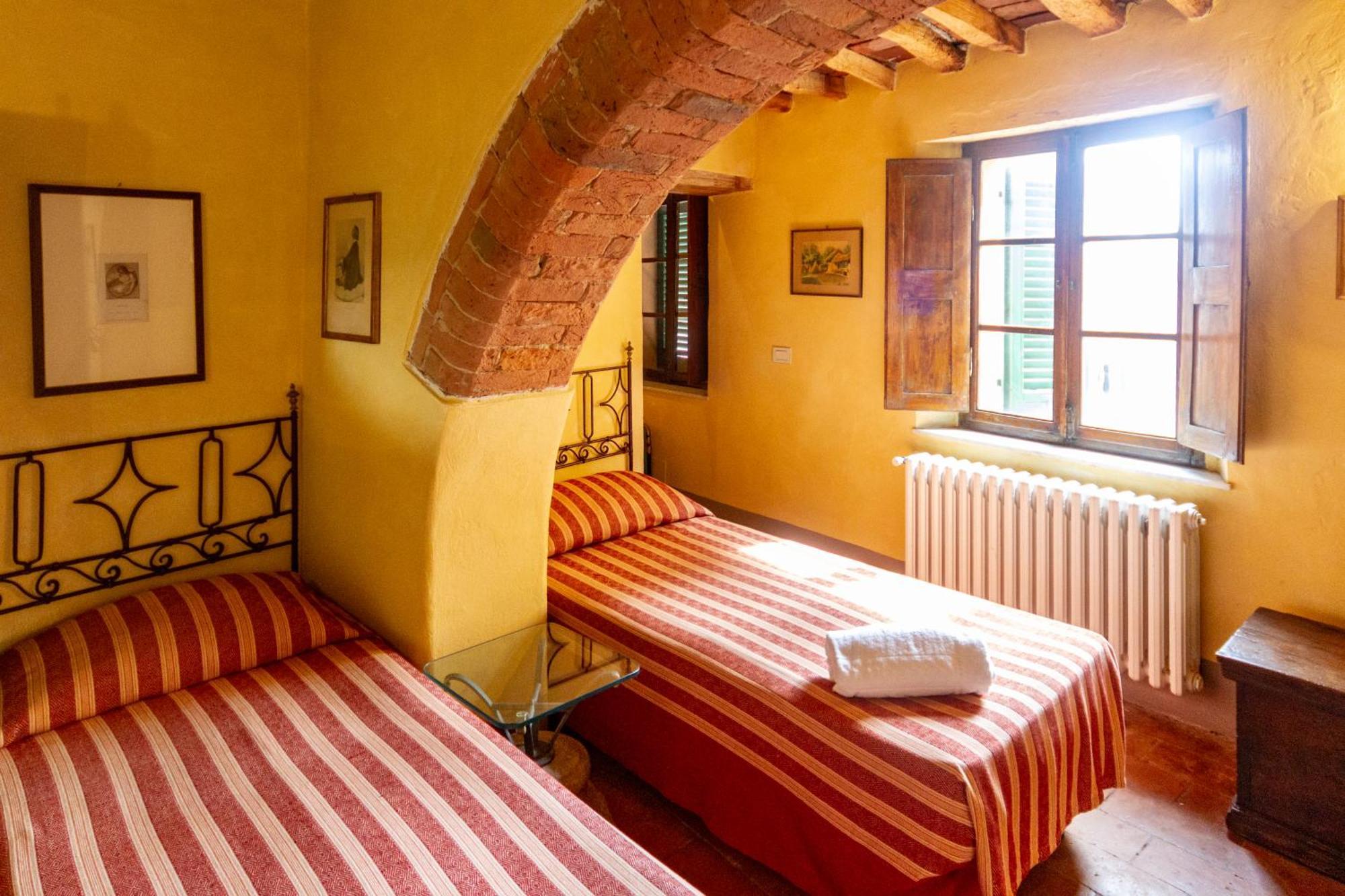 Bed and Breakfast Antica Dimora Leones Palaia Exterior foto