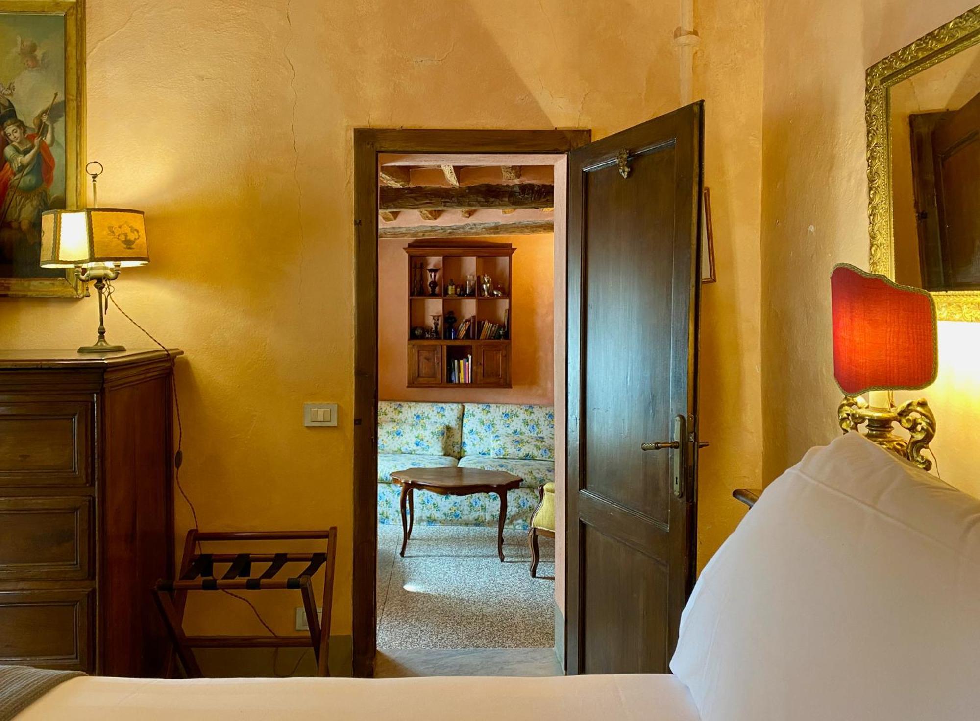 Bed and Breakfast Antica Dimora Leones Palaia Exterior foto